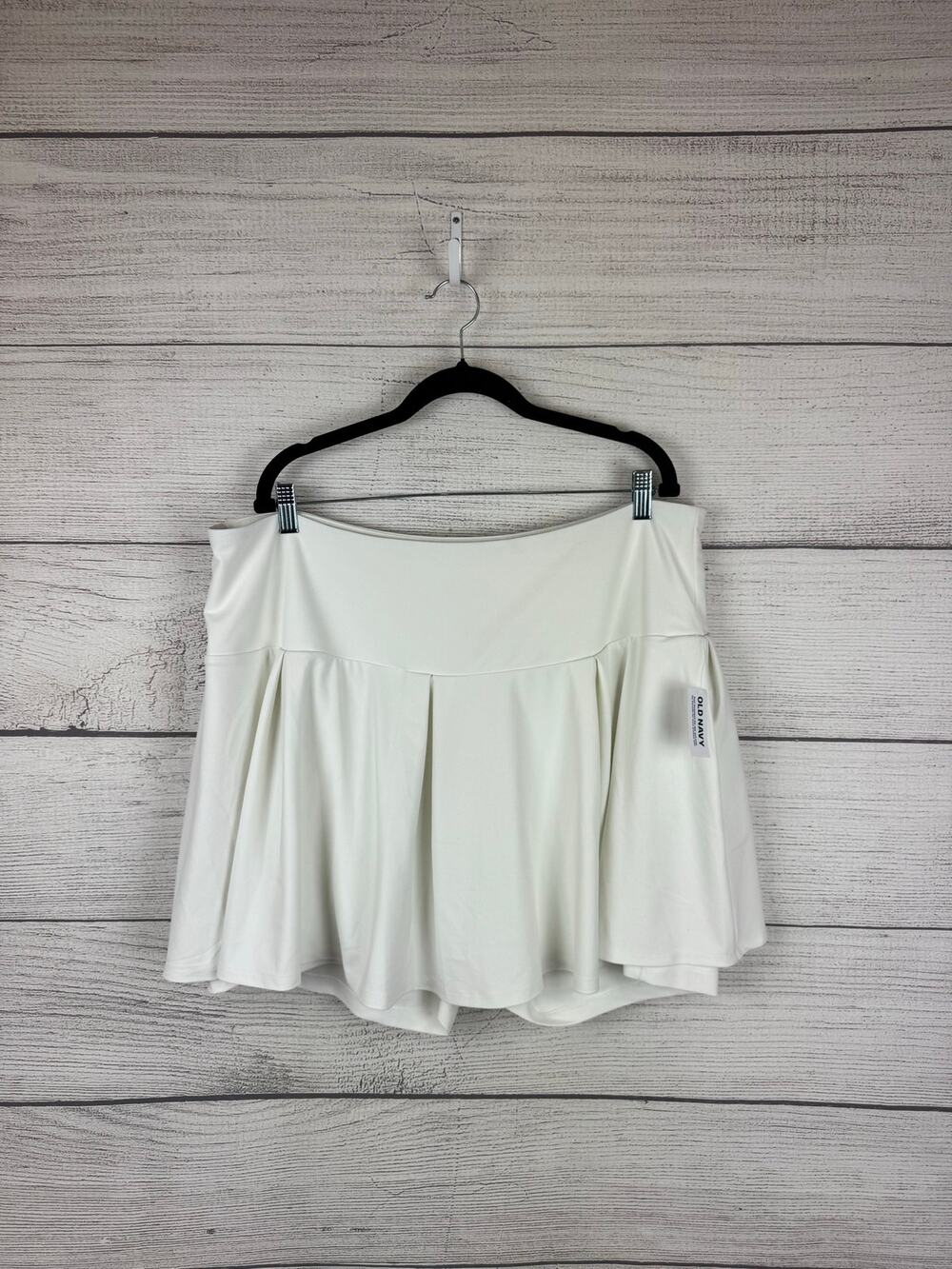Old Navy Plus Size Active White Powersoft Extra High Rise Skort Size 3X